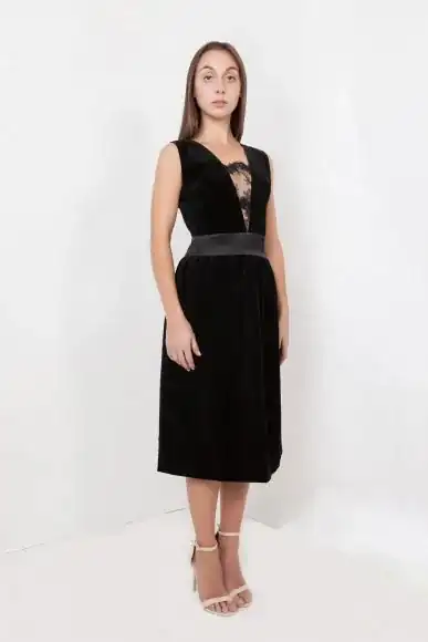 Petite Audrey Dress in Black by Anar London :: BombPetite.com