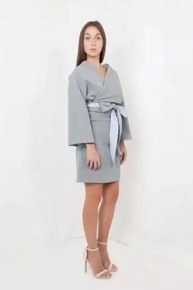 Petite Shikaku 4-way wrap top grey-blue by Narrow Arrow :: BombPetite.com